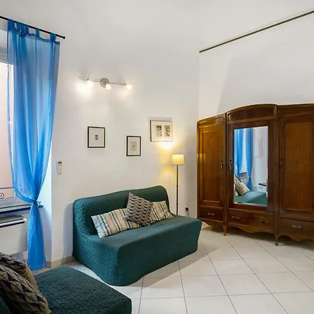 Loft Nel Centro Di Alassio